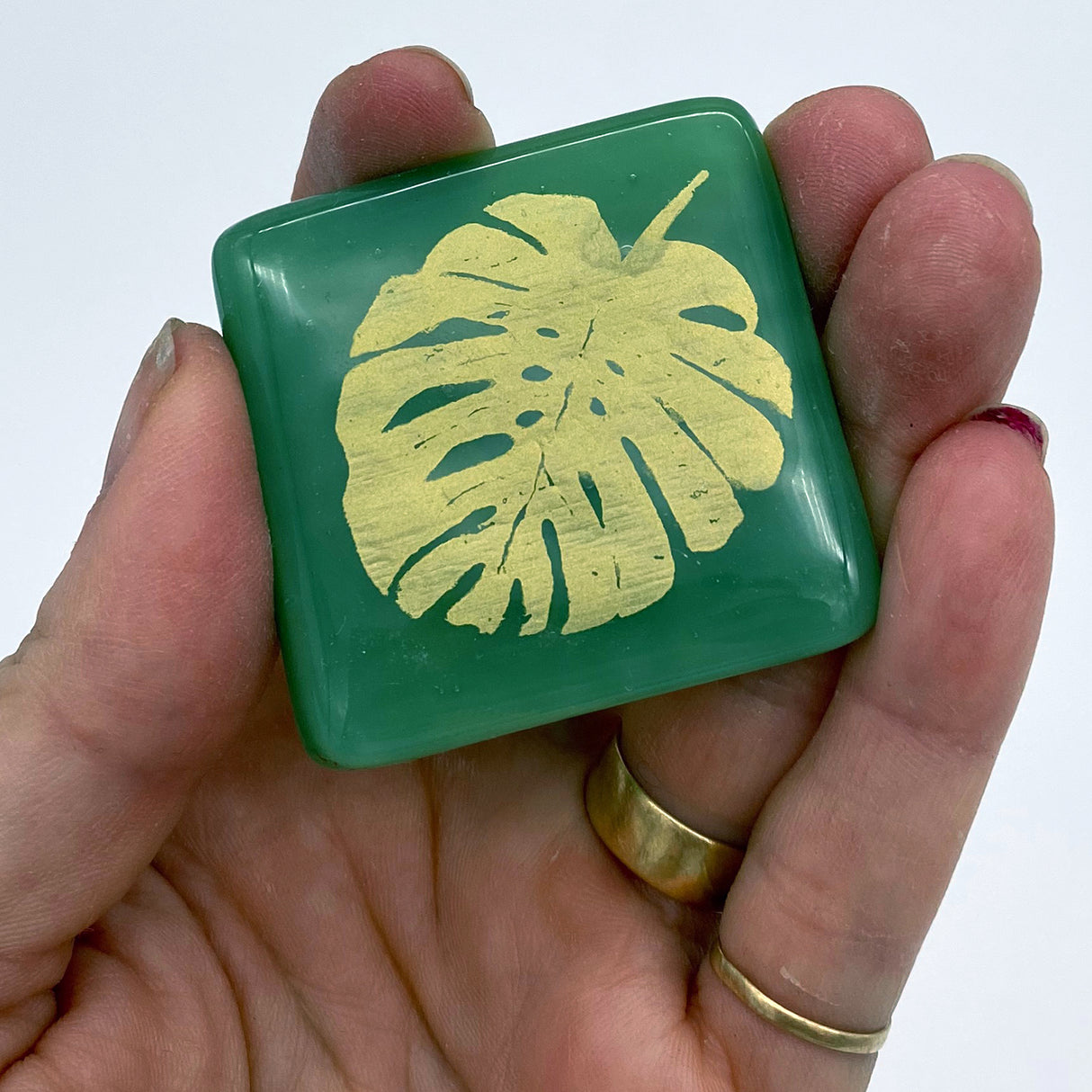 Tropical leaf Fused Glass 1.75" Magnet