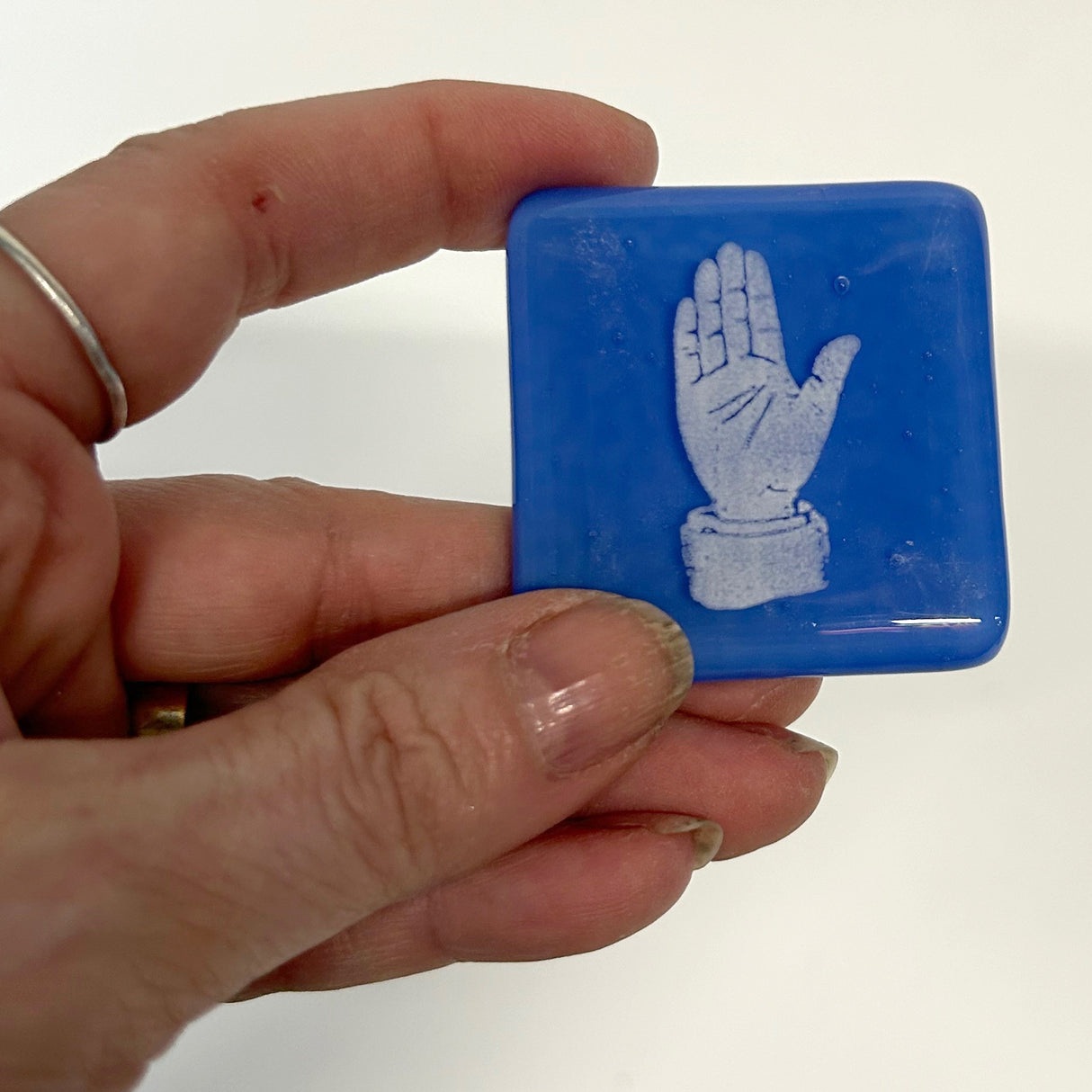 Mano Fused Glass 1.75" Magnet