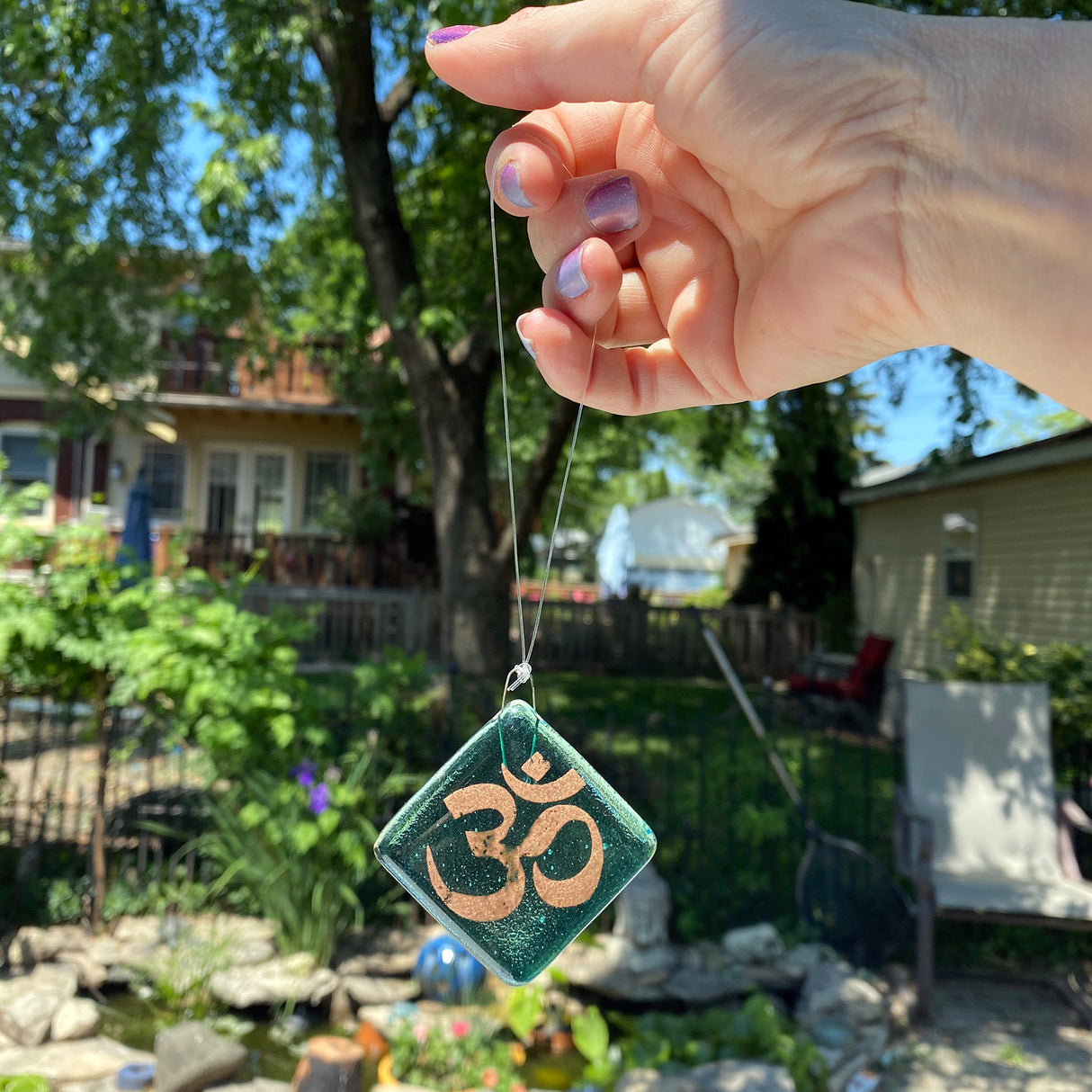 Om Single Sun Catcher